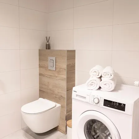 Apartman Oasis Park Zrodliska Centrum *